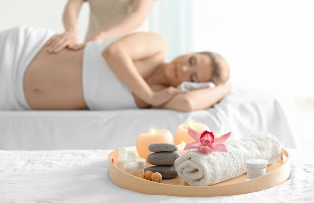 a Home Massage for Your Pregnant Wife