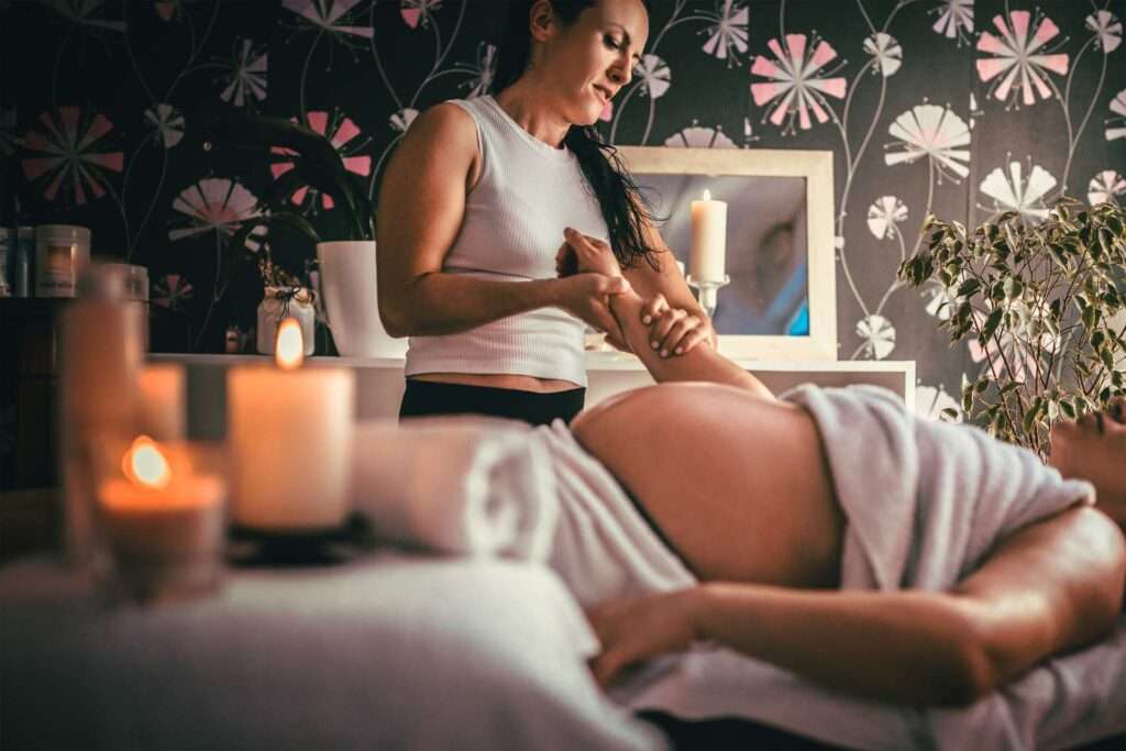 first-pregnancy-massage-session-in-dubai