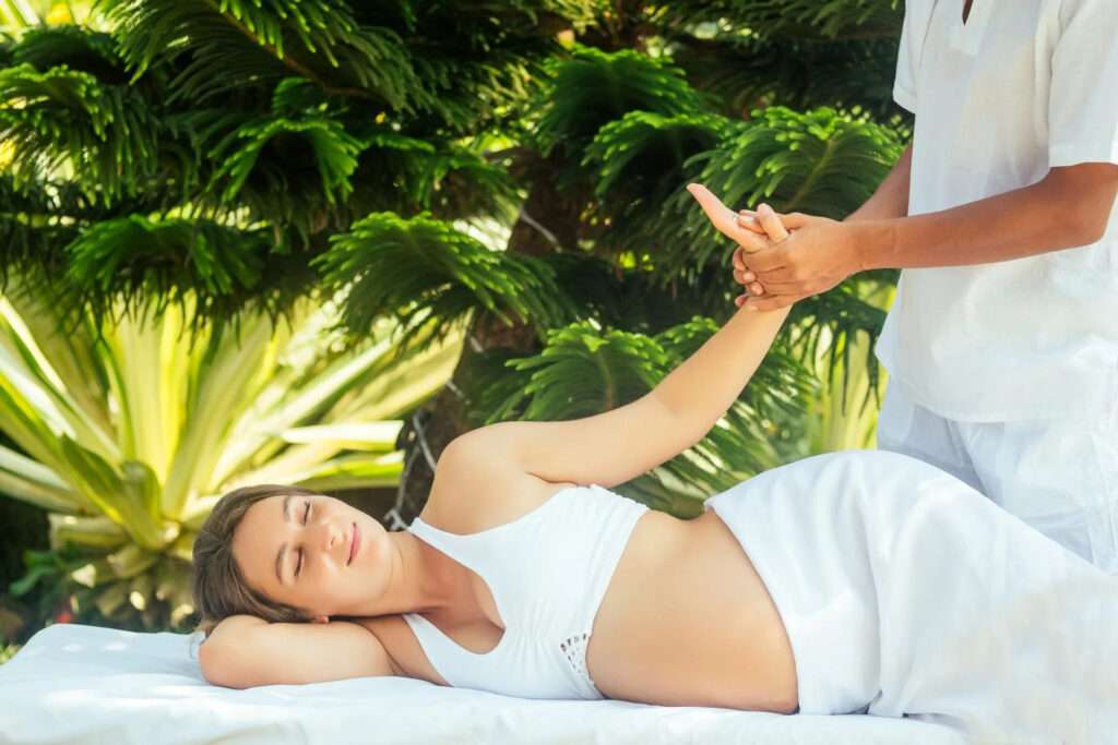 the-importance-of-safe-prenatal-massage-during-each-trimester-in-dubai